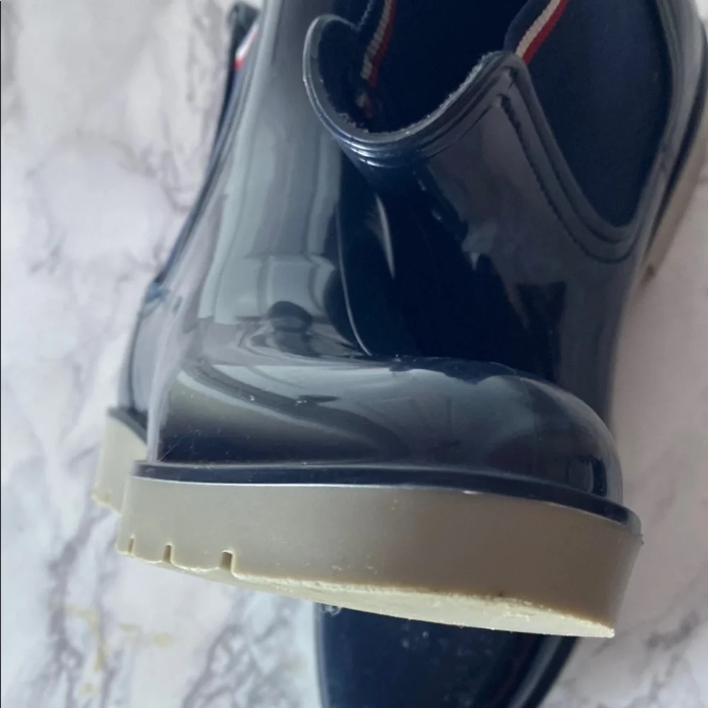 Tommy Hilfiger Blue and White Rain  Chelsea Boots Size 9 Nautical